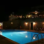 Enallaxis Lejlighedshotel 3*