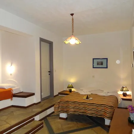 Hotel apartamentowy Enallaxis Áyios Dhimítrios