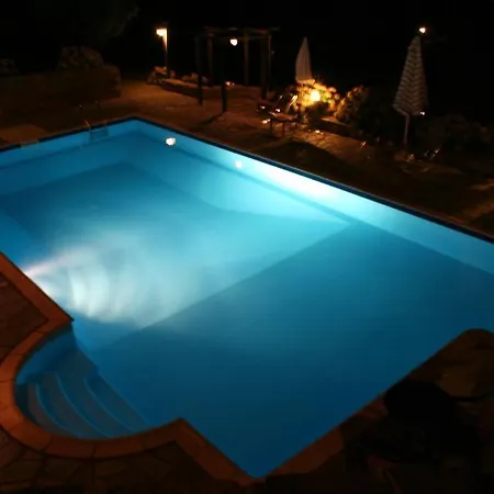 شقة فندقية Enallaxis 3*